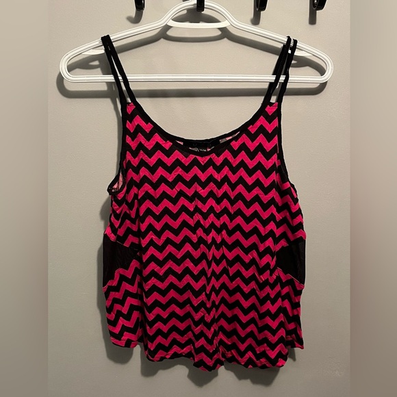 GUC Assorted Patterned Tank Tops - Picture 2 of 5